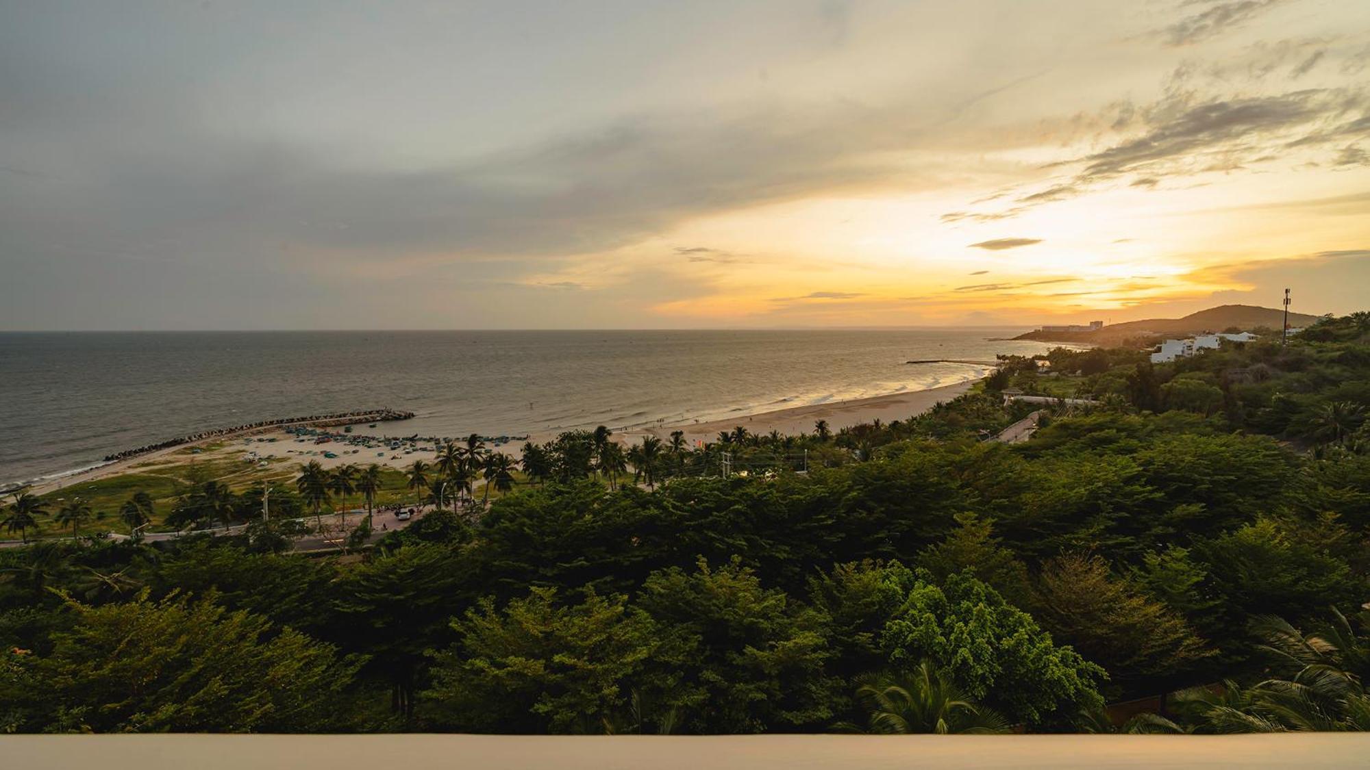 Casa Home - Ocean Melody - Beach Front 3Br Apartment Phan Thiết Ngoại thất bức ảnh